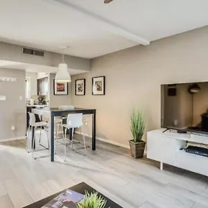 Old Town 2 Bedroom Gem! , Scottsdale United States
